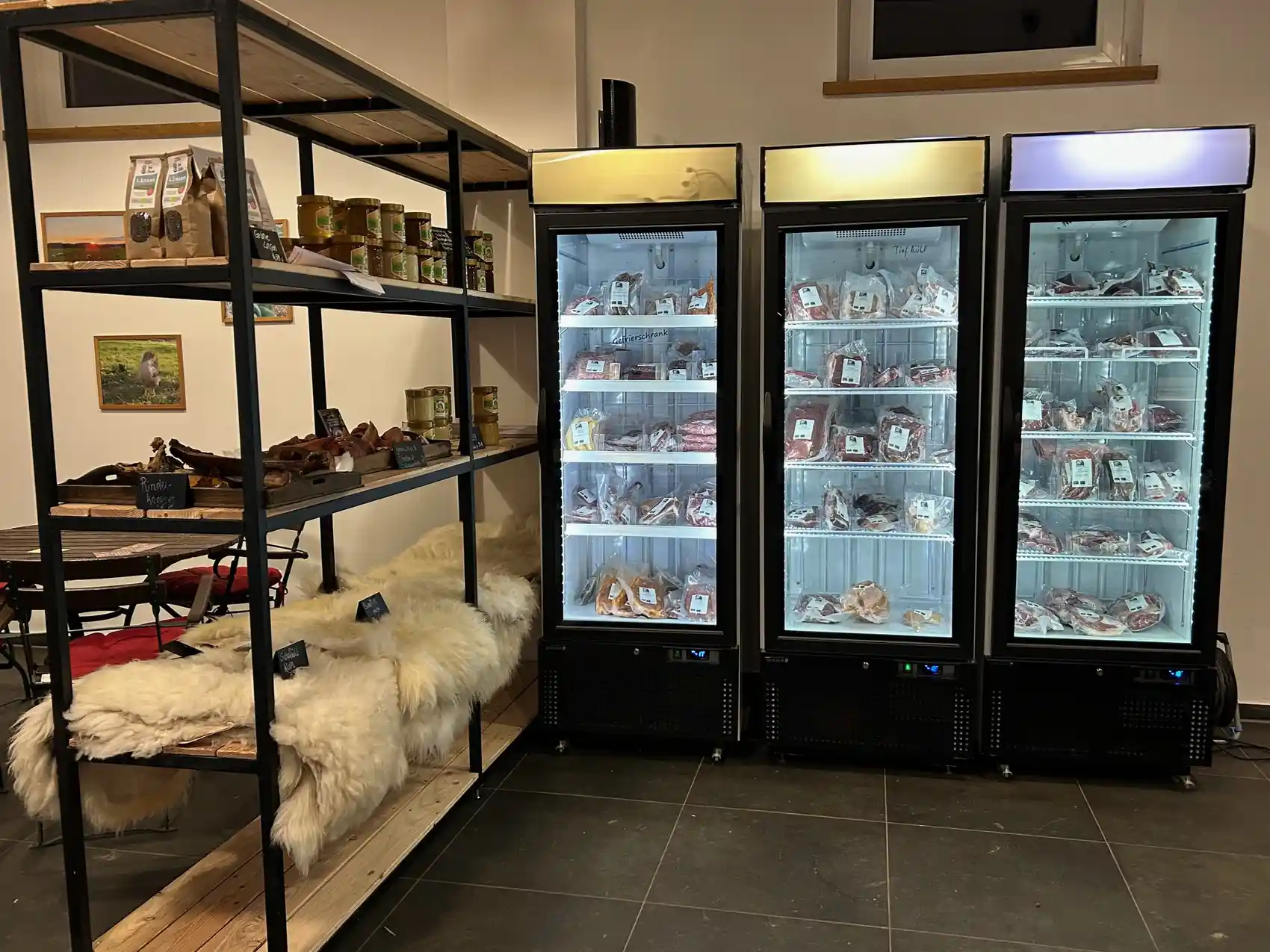 Selbstbedienung im Hofladen